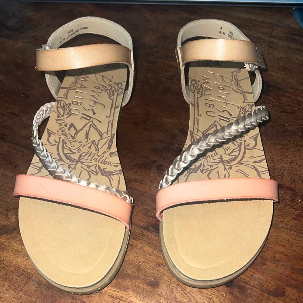 New cute Blowfish Malibu sandals, shoes, Size 4, Velcro closure